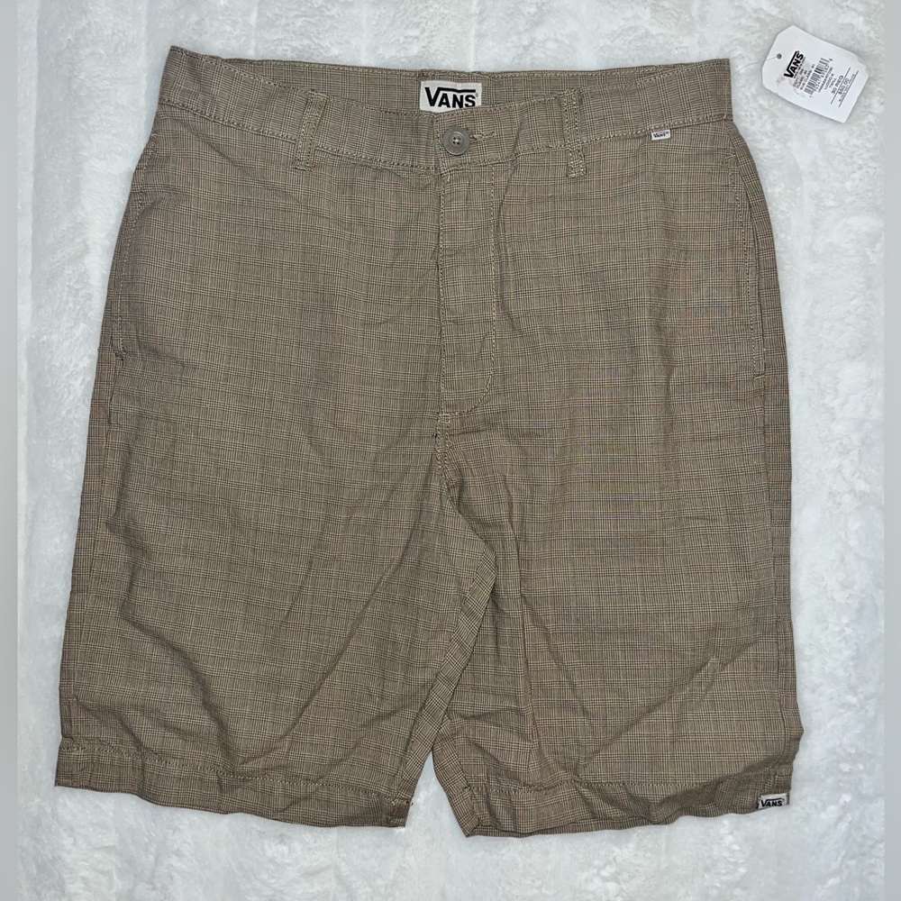 NWT (30) VANS young men/men shorts